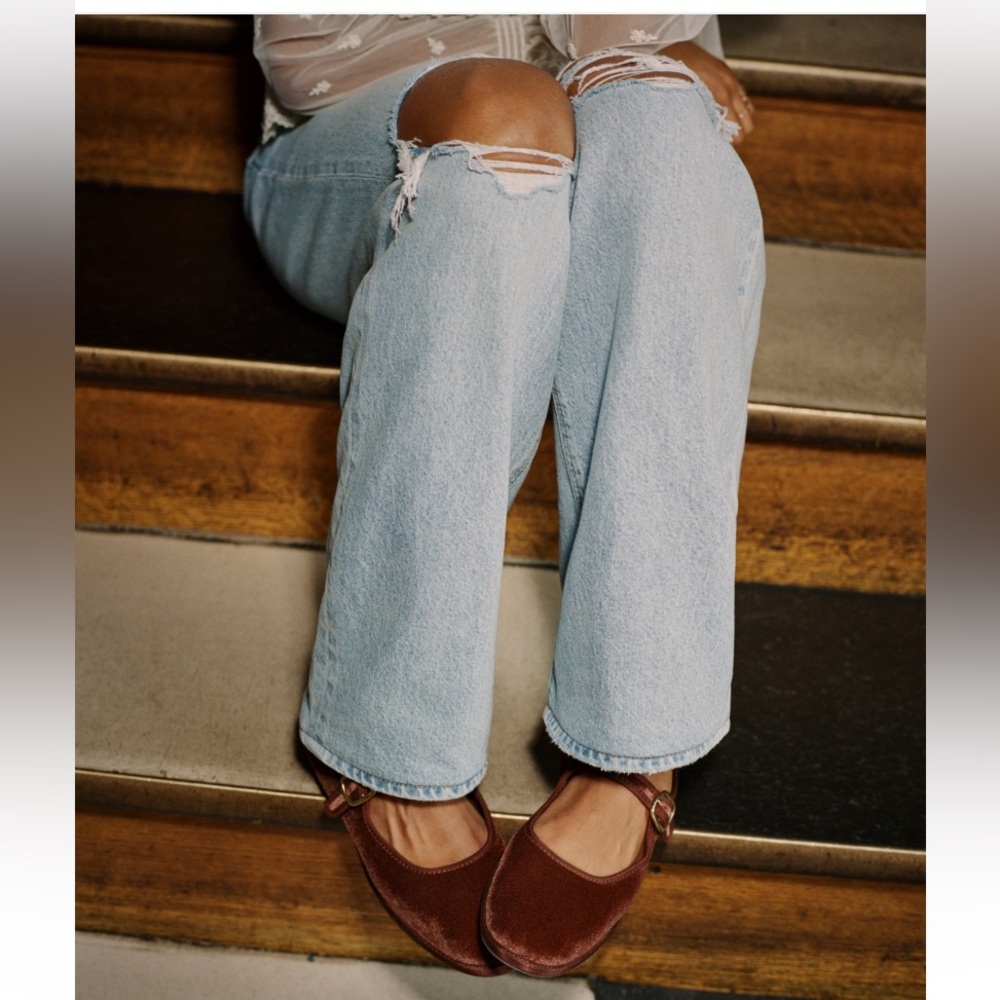 NWT American Eagle Velvet Mary Jane Flat size 8